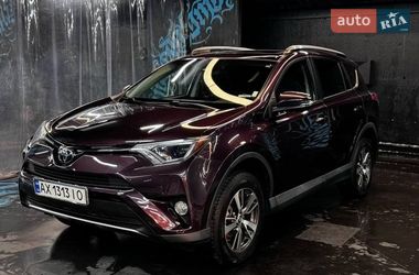 Позашляховик / Кросовер Toyota RAV4 2018 в Києві