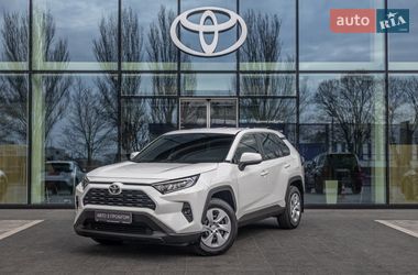 Внедорожник / Кроссовер Toyota RAV4 2021 в Днепре