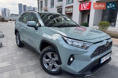 Позашляховик / Кросовер Toyota RAV4 2022 в Києві