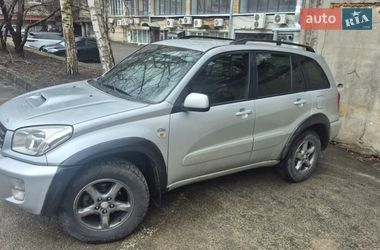 Позашляховик / Кросовер Toyota RAV4 2003 в Харкові