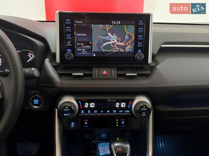 Внедорожник / Кроссовер Toyota RAV4 2019 в Ужгороде