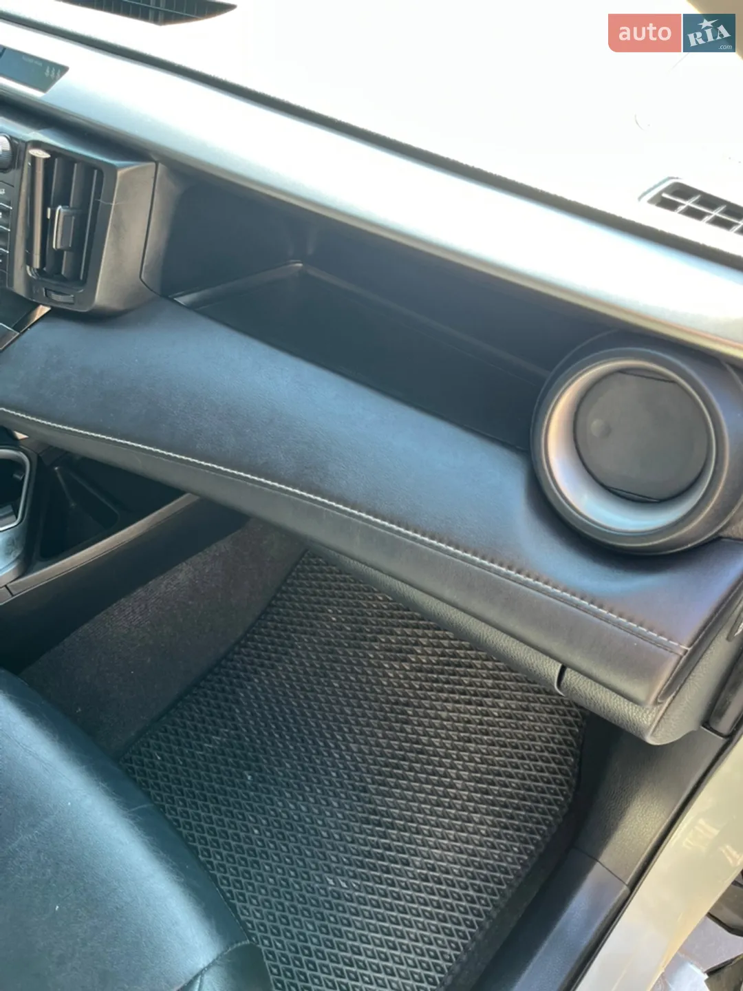 2016 Toyota RAV 4 - мініатюра 23