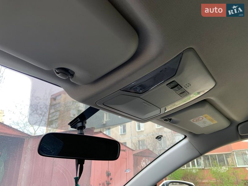 Внедорожник / Кроссовер Toyota RAV4 2019 в Запорожье фото 4 Внедорожник / Кроссовер Toyota RAV4 2019 в Запорожье