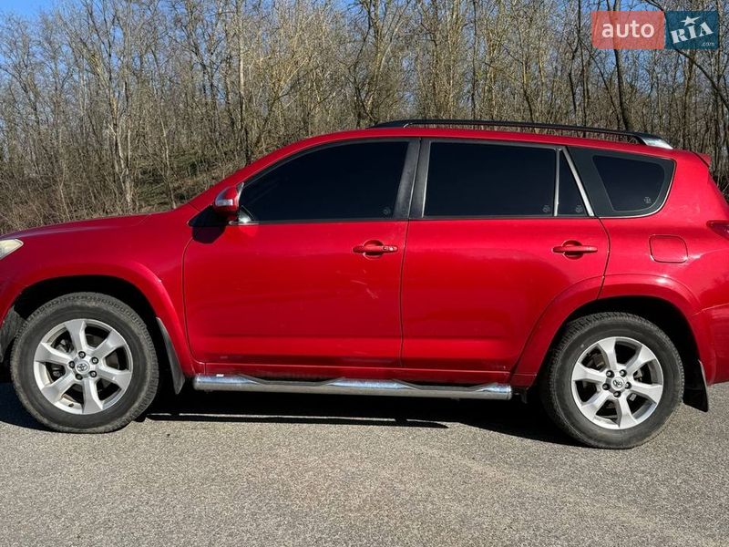 Toyota RAV4 2010