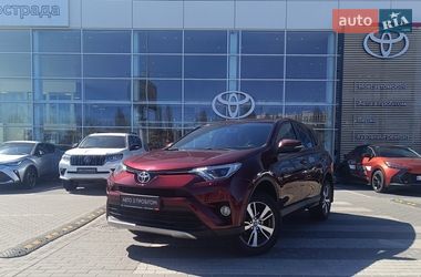 Внедорожник / Кроссовер Toyota RAV4 2017 в Киеве