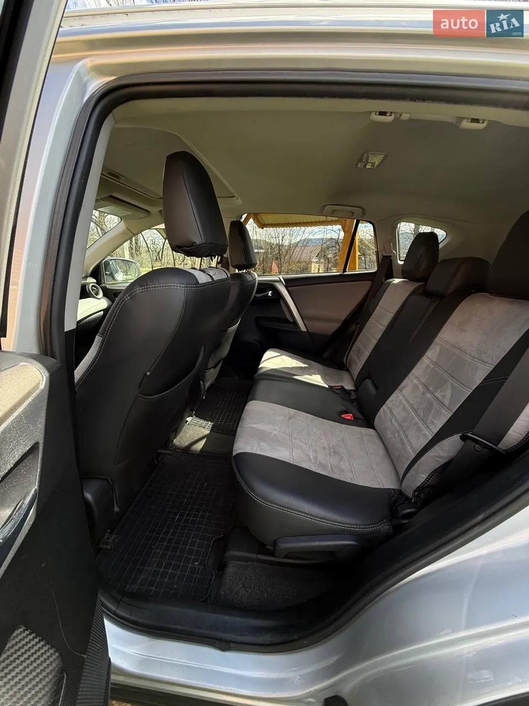 2015 Toyota RAV 4 - мініатюра 7
