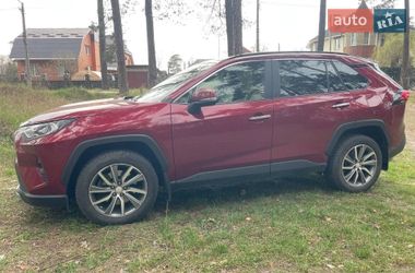 Внедорожник / Кроссовер Toyota RAV4 2018 в Киеве