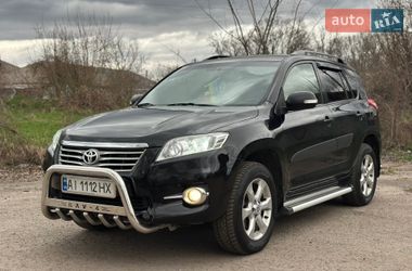 Внедорожник / Кроссовер Toyota RAV4 2010 в Фастове