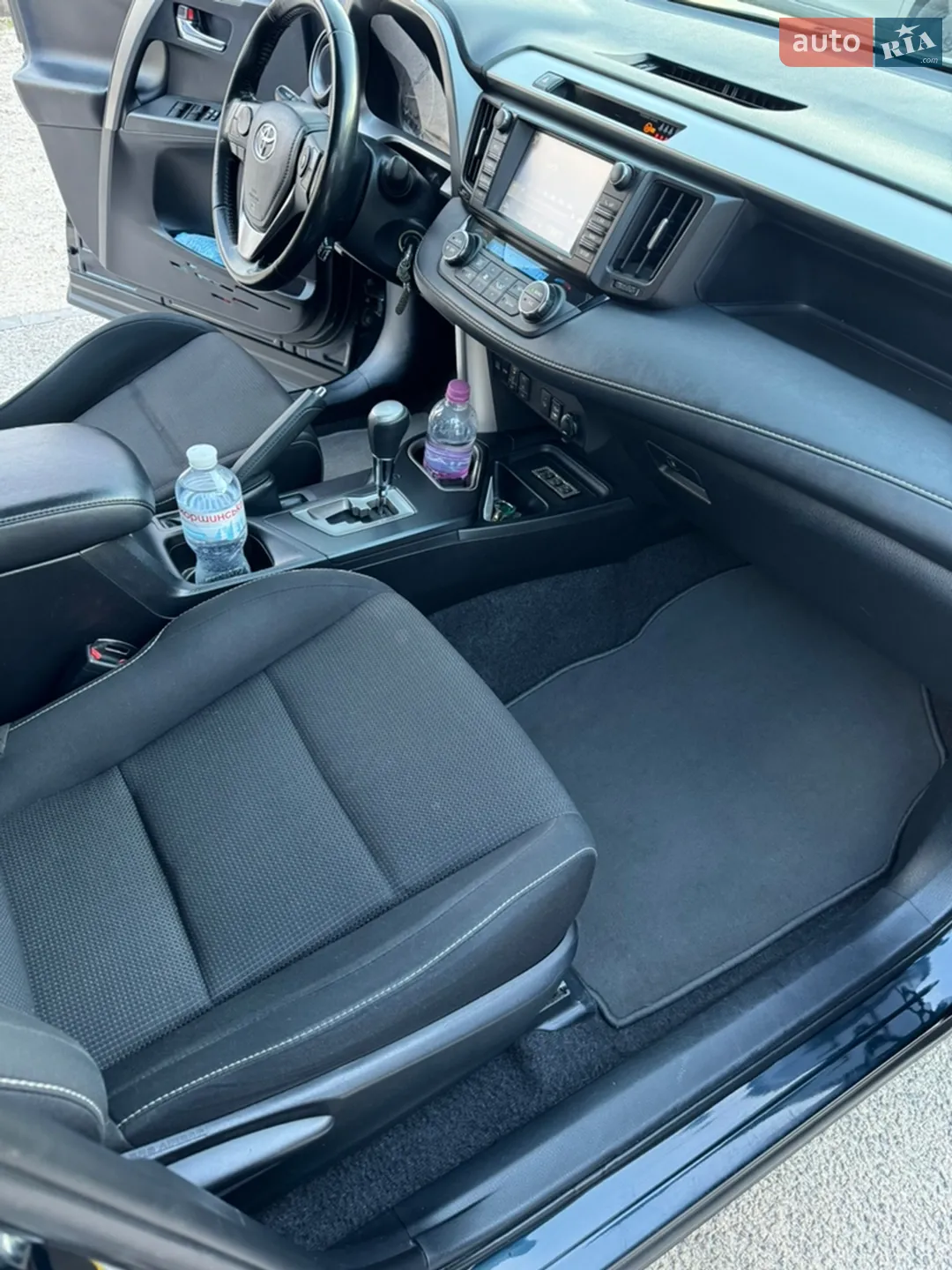 2018 Toyota RAV 4 - мініатюра 14