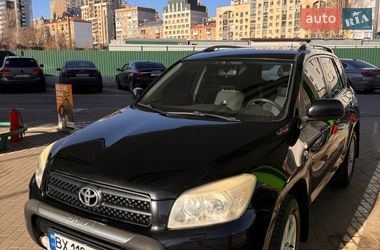 Внедорожник / Кроссовер Toyota RAV4 2007 в Киеве