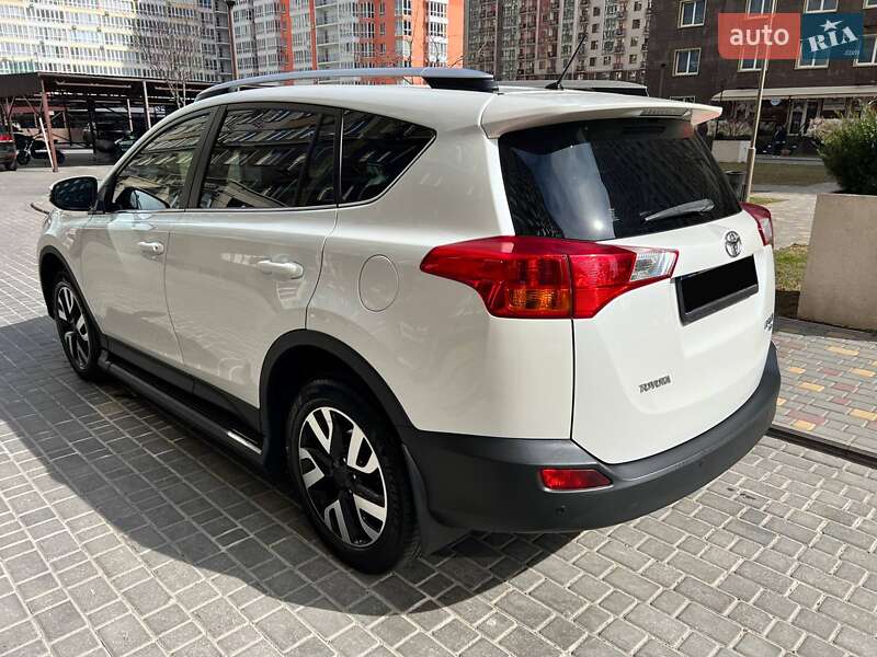 Позашляховик / Кросовер Toyota RAV4 2013 в Одесі