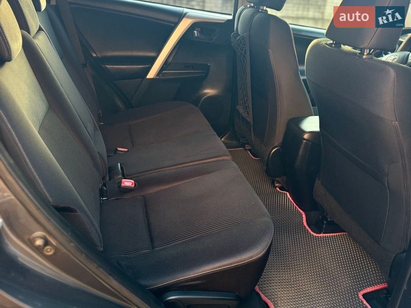 Позашляховик / Кросовер Toyota RAV4 2014 в Миколаєві