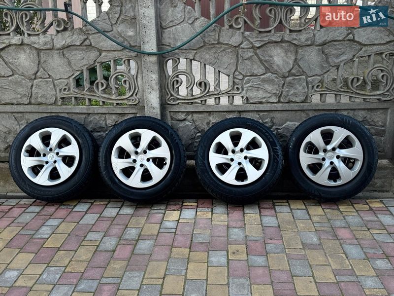 Позашляховик / Кросовер Toyota RAV4 2014 в Миколаєві