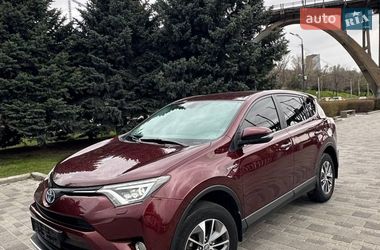 Внедорожник / Кроссовер Toyota RAV4 2016 в Днепре