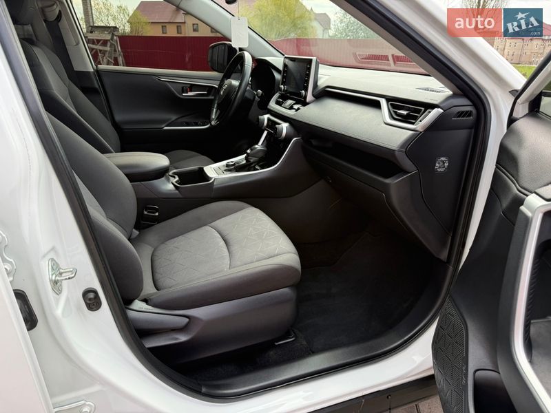 Внедорожник / Кроссовер Toyota RAV4 2022 в Тячеве фото 45 Внедорожник / Кроссовер Toyota RAV4 2022 в Тячеве
