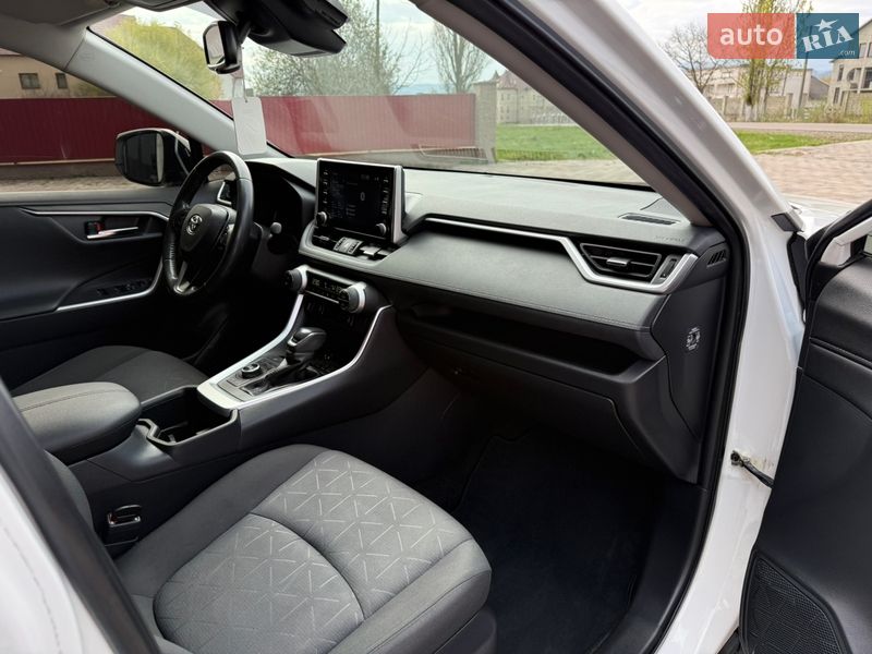 Внедорожник / Кроссовер Toyota RAV4 2022 в Тячеве фото 47 Внедорожник / Кроссовер Toyota RAV4 2022 в Тячеве