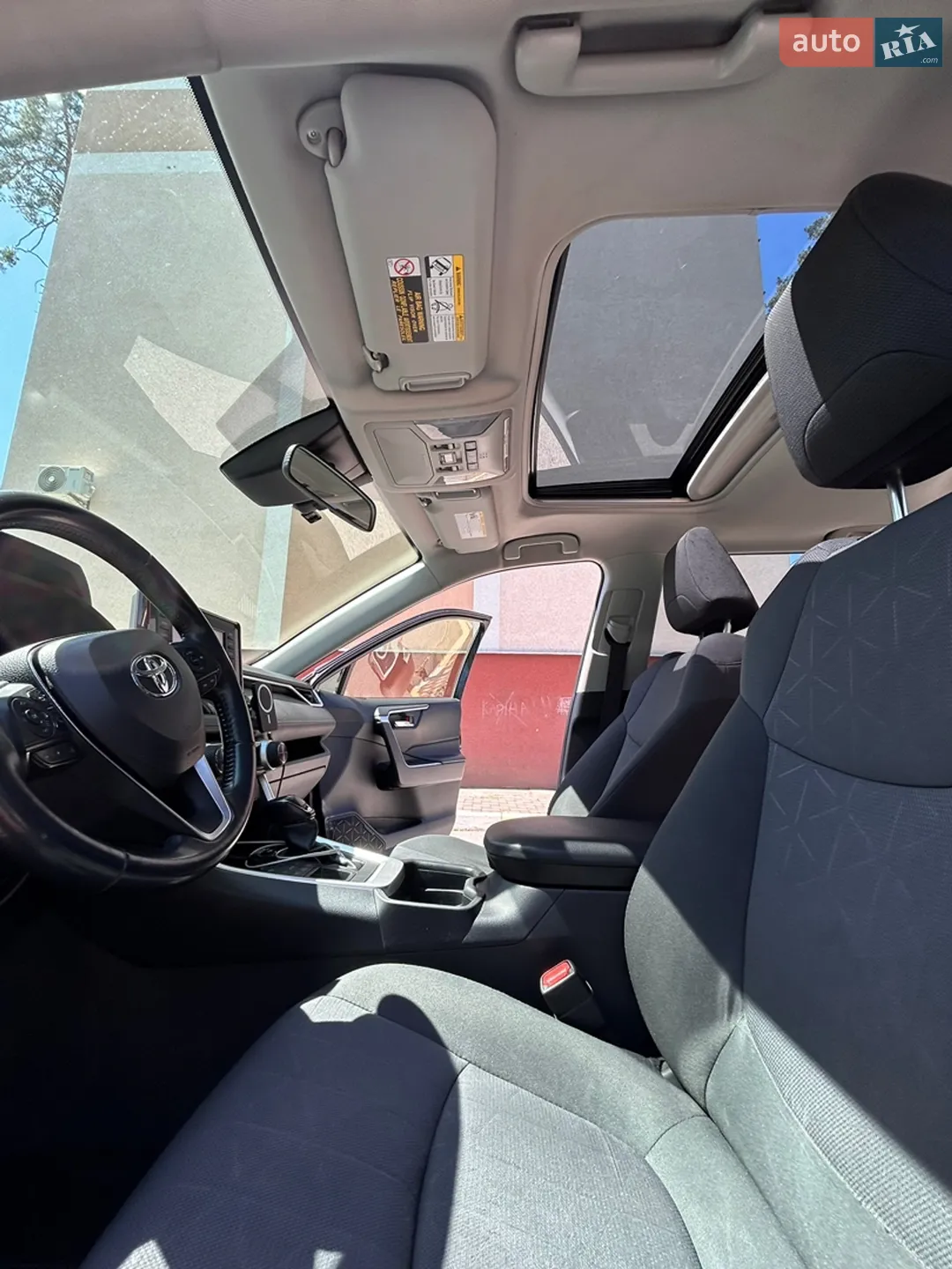2019 Toyota RAV 4 - мініатюра 8