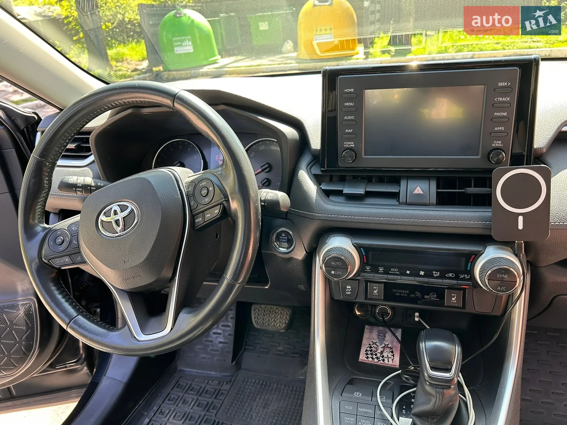 2019 Toyota RAV 4 - мініатюра 11