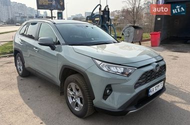 Позашляховик / Кросовер Toyota RAV4 2024 в Києві