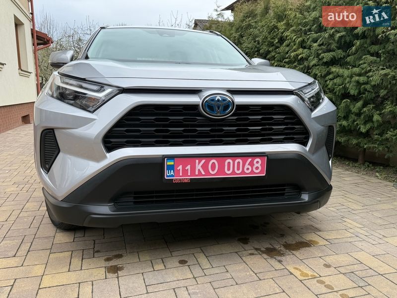 Позашляховик / Кросовер Toyota RAV4 2023 в Львові