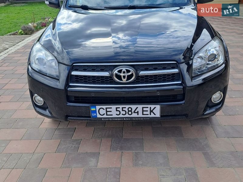 Внедорожник / Кроссовер Toyota RAV4 2010 в Черновцах