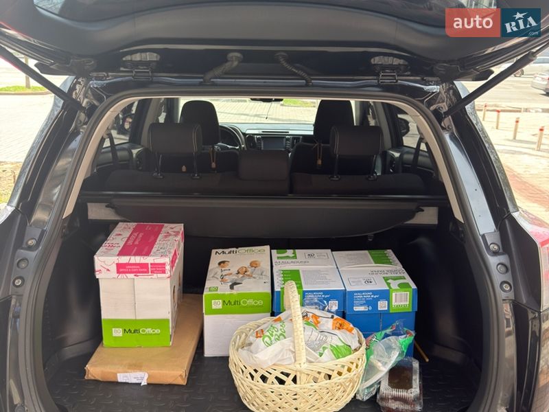 Внедорожник / Кроссовер Toyota RAV4 2017 в Киеве фото 13 Внедорожник / Кроссовер Toyota RAV4 2017 в Киеве