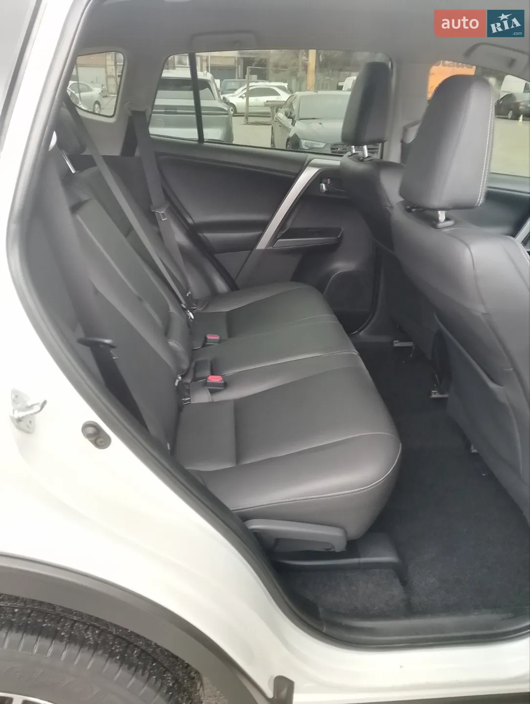 2017 Toyota RAV 4 - мініатюра 10