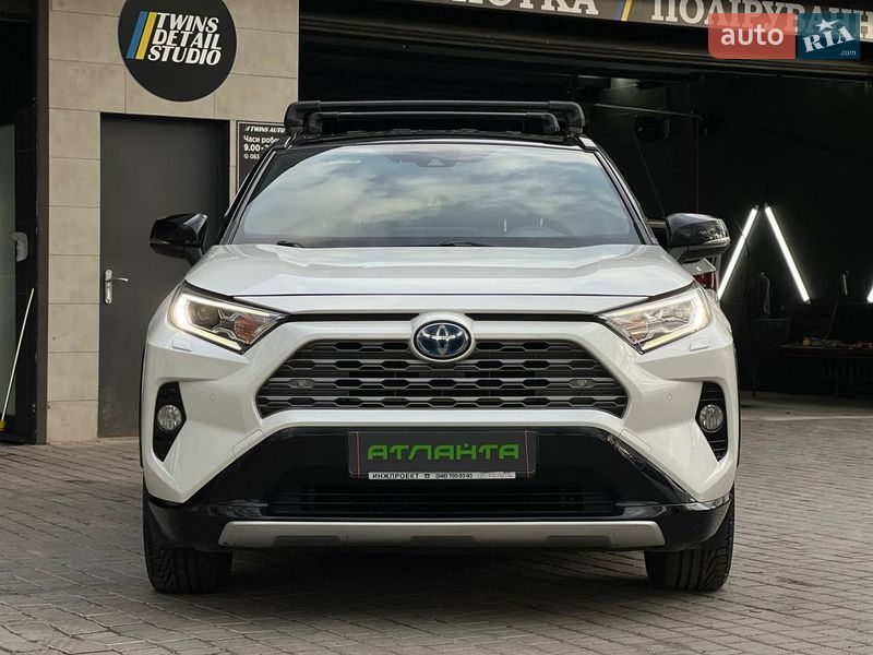 Внедорожник / Кроссовер Toyota RAV4 2018 в Одессе