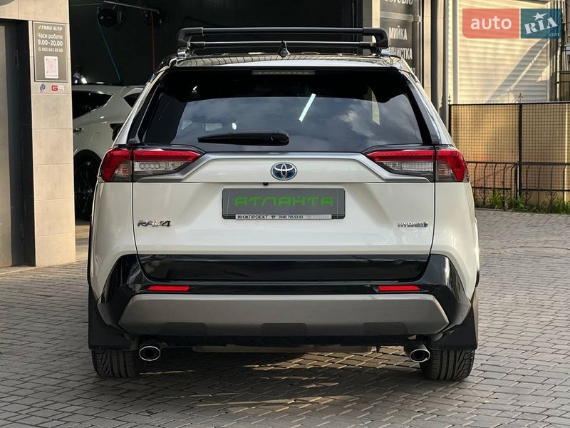 Внедорожник / Кроссовер Toyota RAV4 2018 в Одессе