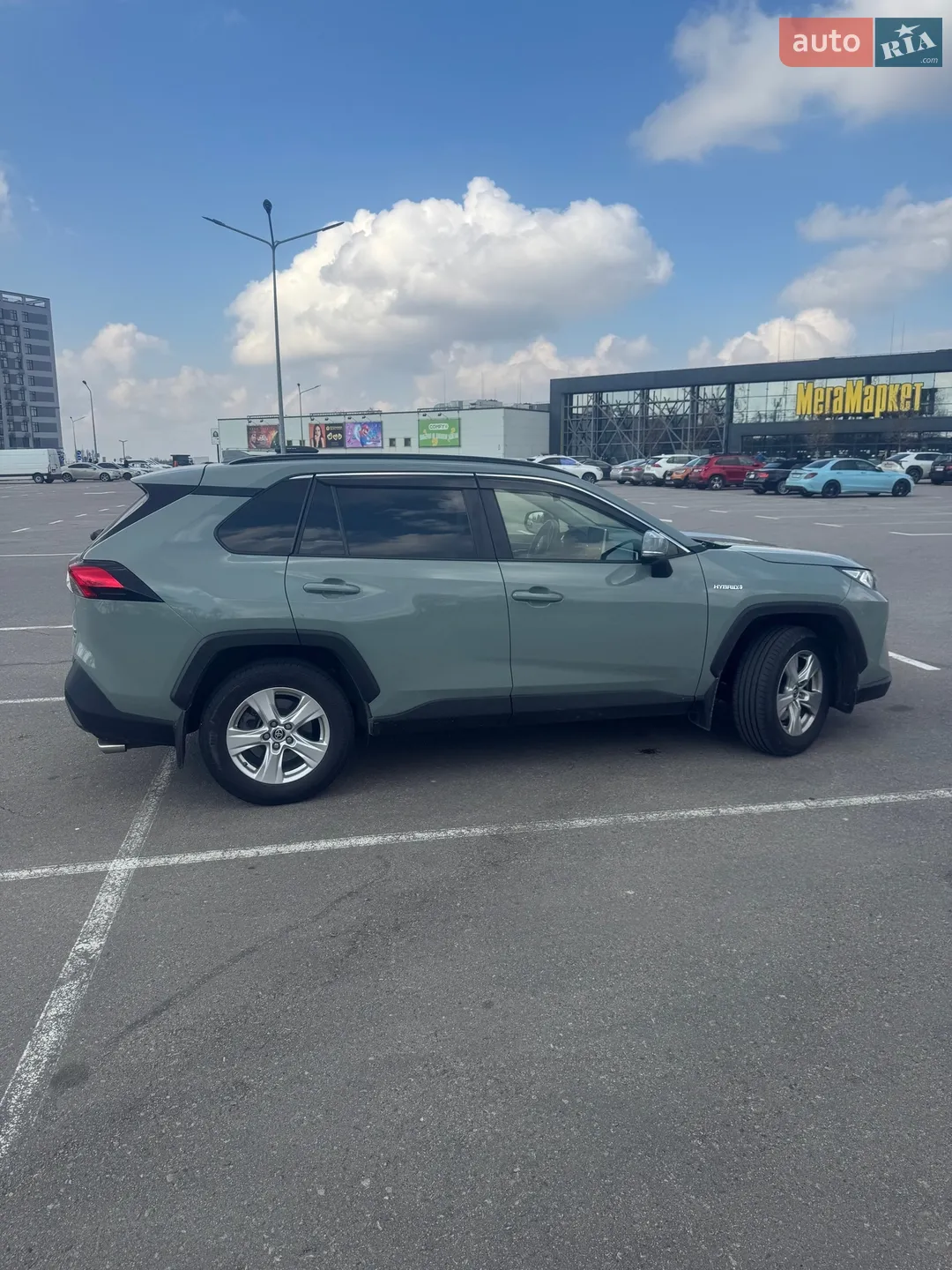 2021 Toyota RAV 4 - фото 1
