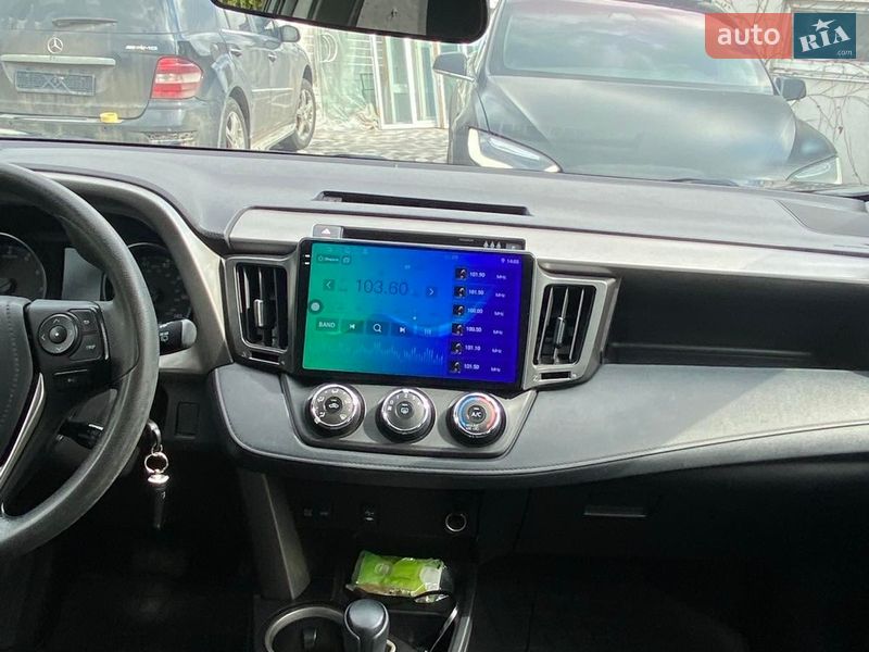 Внедорожник / Кроссовер Toyota RAV4 2018 в Киеве фото 11 Внедорожник / Кроссовер Toyota RAV4 2018 в Киеве