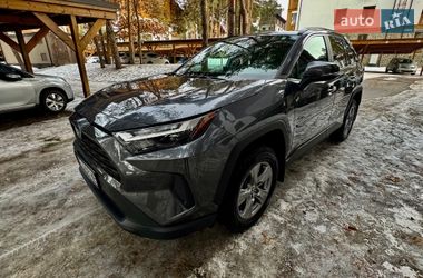 Позашляховик / Кросовер Toyota RAV4 2022 в Києві