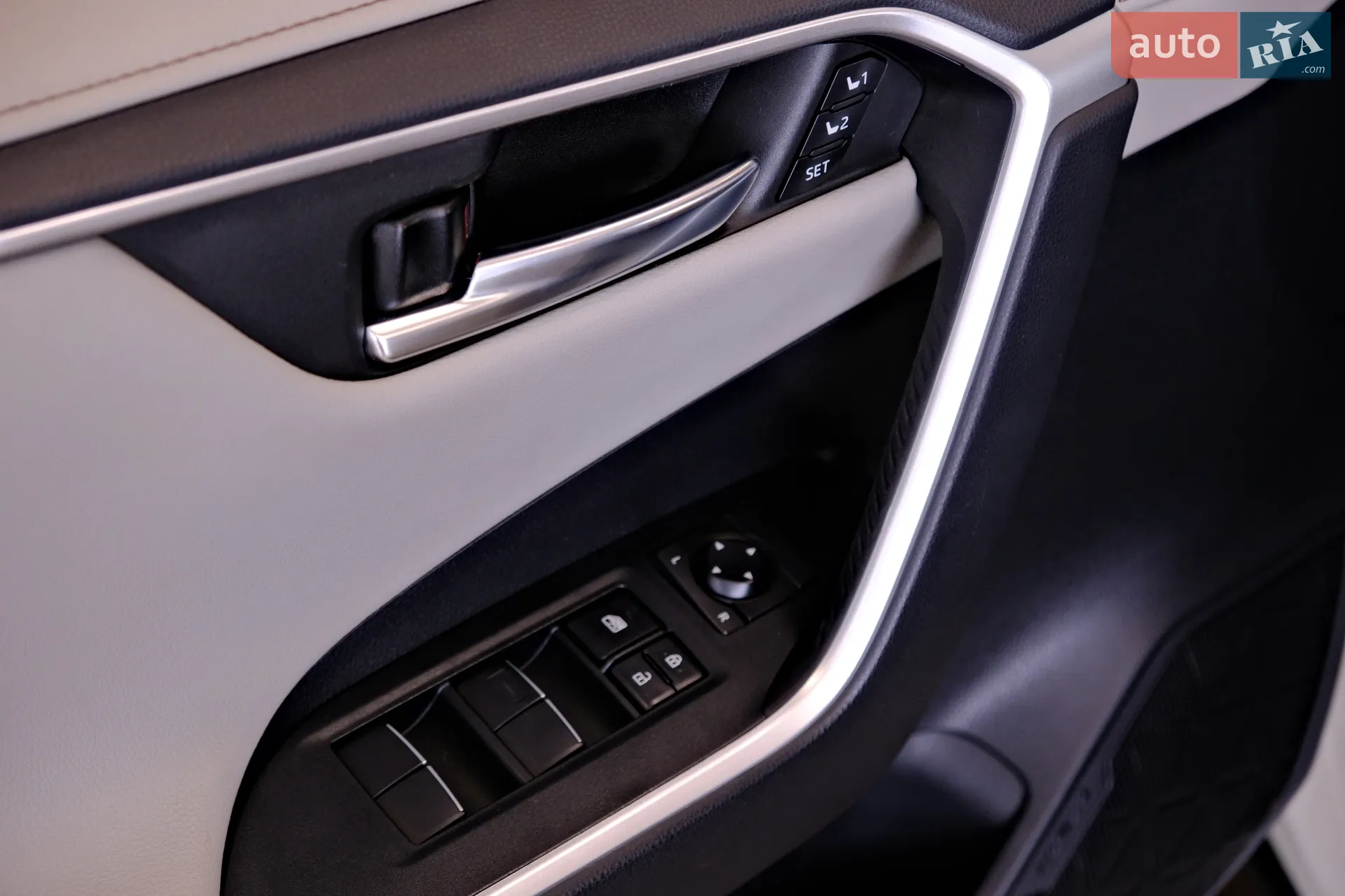 2020 Toyota RAV 4 - мініатюра 26