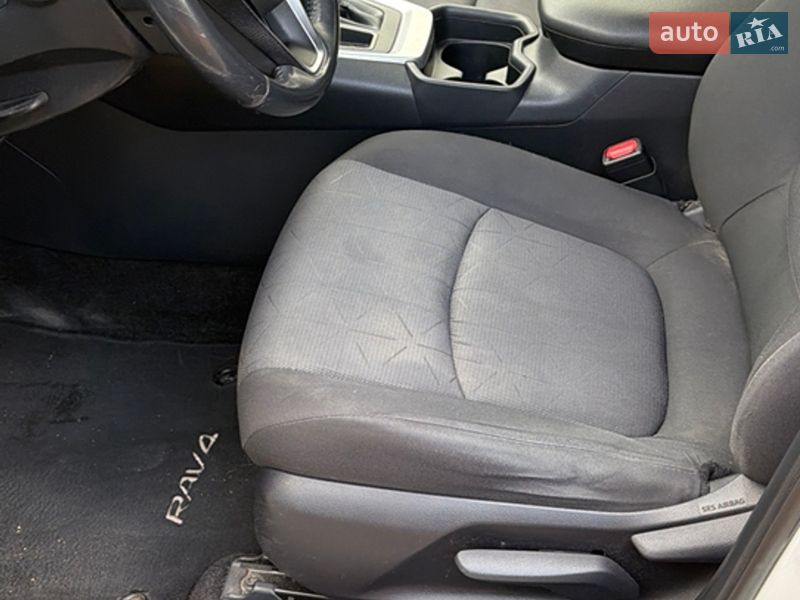 Позашляховик / Кросовер Toyota RAV4 2019 в Чорноморську