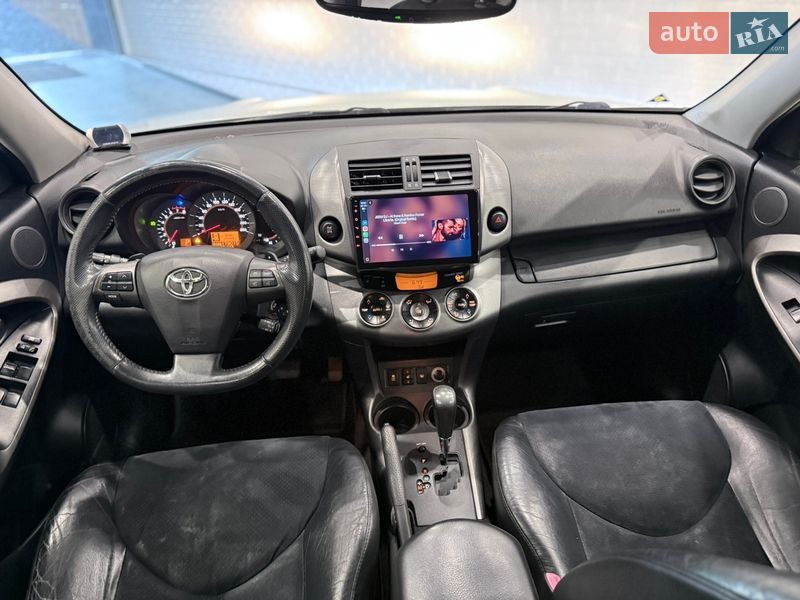 Позашляховик / Кросовер Toyota RAV4 2011 в Одесі