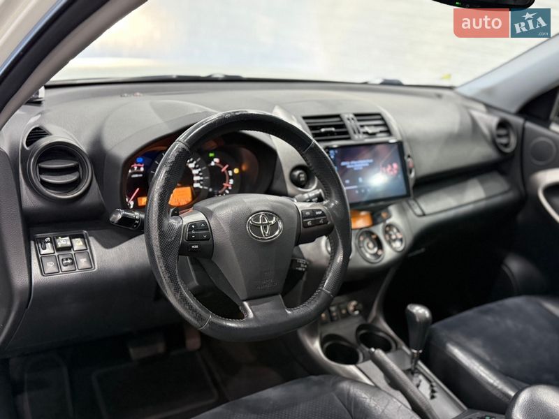 Позашляховик / Кросовер Toyota RAV4 2011 в Одесі