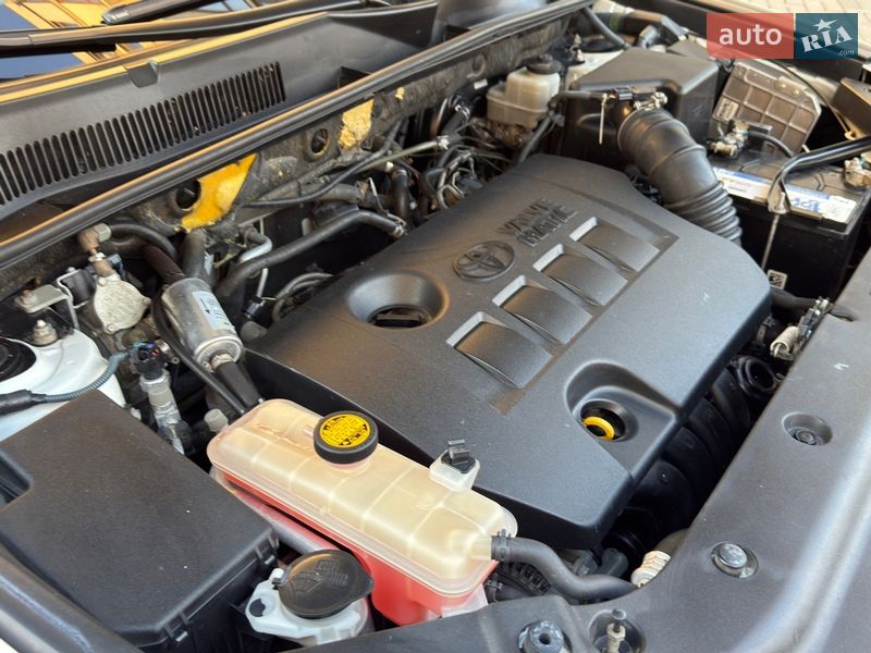 Позашляховик / Кросовер Toyota RAV4 2011 в Одесі