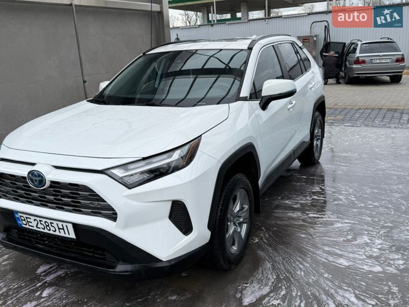 Позашляховик / Кросовер Toyota RAV4 2024 в Миколаєві