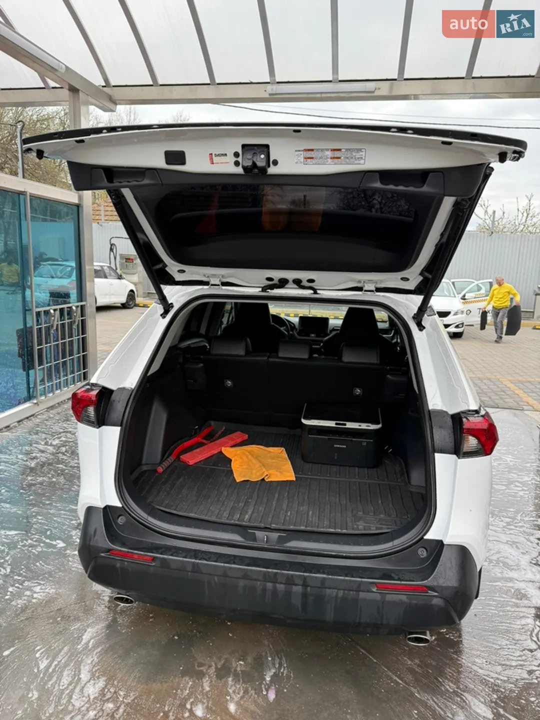 2024 Toyota RAV 4 - мініатюра 18