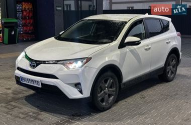 Позашляховик / Кросовер Toyota RAV4 2016 в Києві