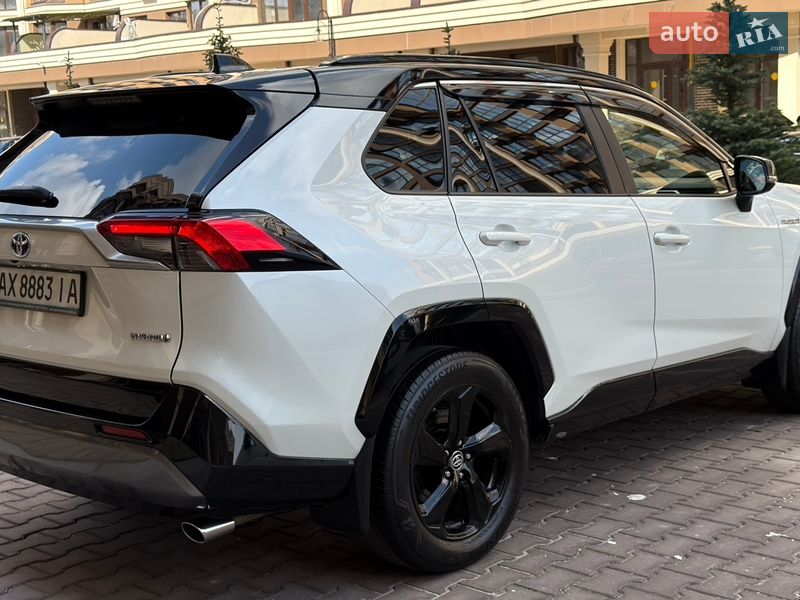 Внедорожник / Кроссовер Toyota RAV4 2020 в Киеве фото 20 Внедорожник / Кроссовер Toyota RAV4 2020 в Киеве