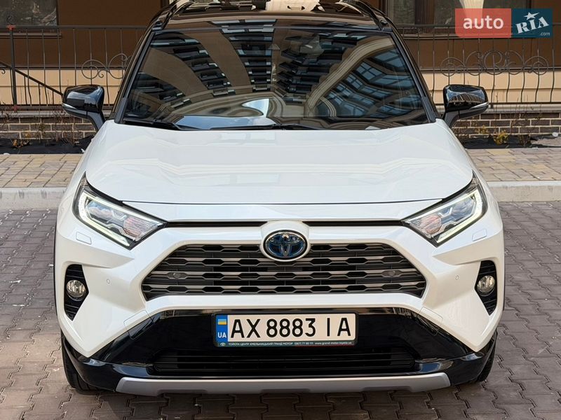 Внедорожник / Кроссовер Toyota RAV4 2020 в Киеве фото 29 Внедорожник / Кроссовер Toyota RAV4 2020 в Киеве