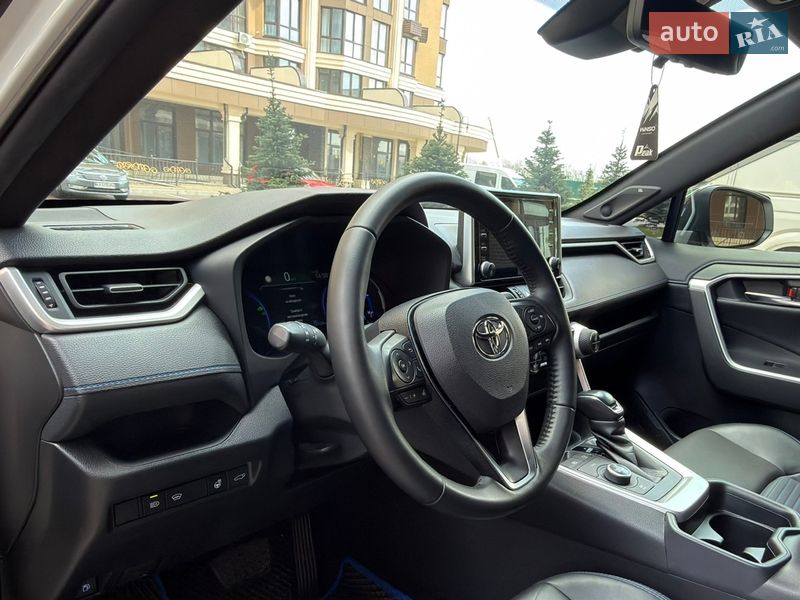 Внедорожник / Кроссовер Toyota RAV4 2020 в Киеве фото 65 Внедорожник / Кроссовер Toyota RAV4 2020 в Киеве