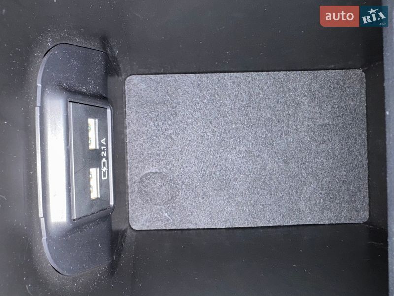 Внедорожник / Кроссовер Toyota RAV4 2020 в Киеве фото 140 Внедорожник / Кроссовер Toyota RAV4 2020 в Киеве