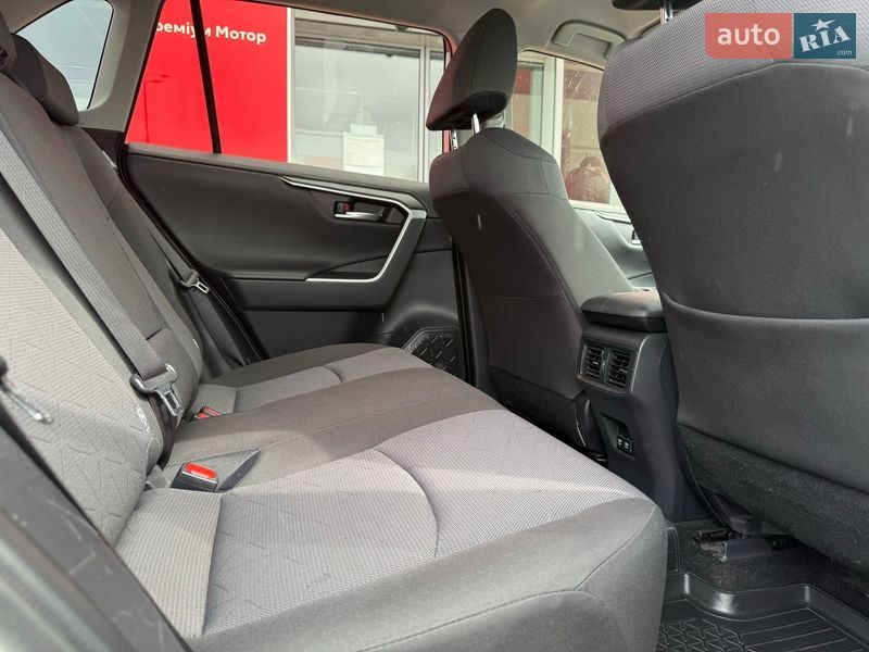 Позашляховик / Кросовер Toyota RAV4 2019 в Вінниці