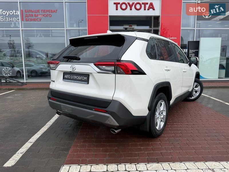 Позашляховик / Кросовер Toyota RAV4 2019 в Вінниці