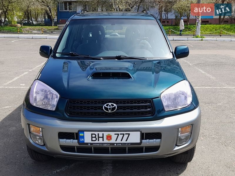 Внедорожник / Кроссовер Toyota RAV4 2003 в Одессе