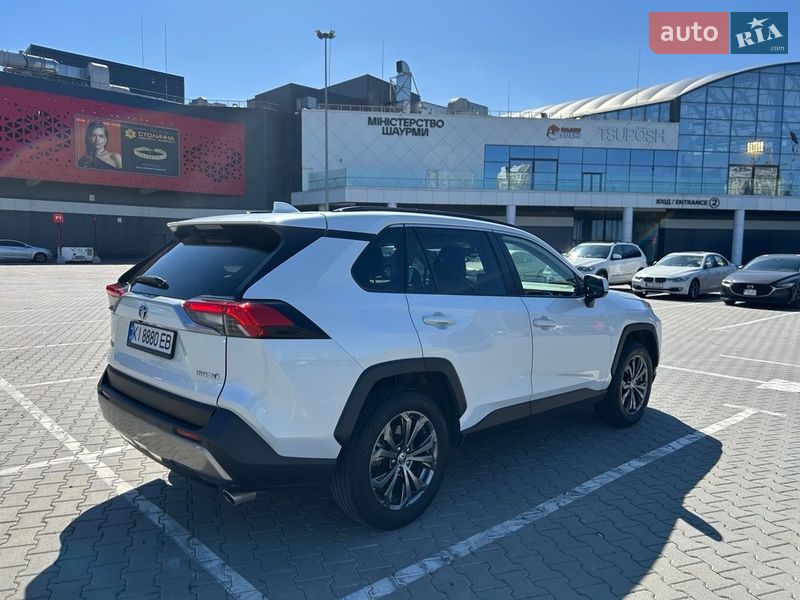 Внедорожник / Кроссовер Toyota RAV4 2023 в Киеве фото 10 Внедорожник / Кроссовер Toyota RAV4 2023 в Киеве