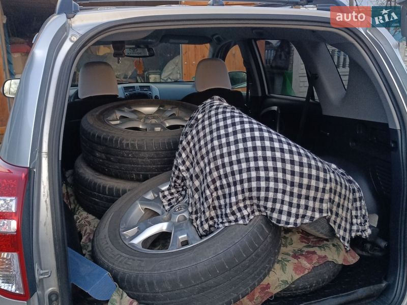 Внедорожник / Кроссовер Toyota RAV4 2009 в Ровно фото 13 Внедорожник / Кроссовер Toyota RAV4 2009 в Ровно