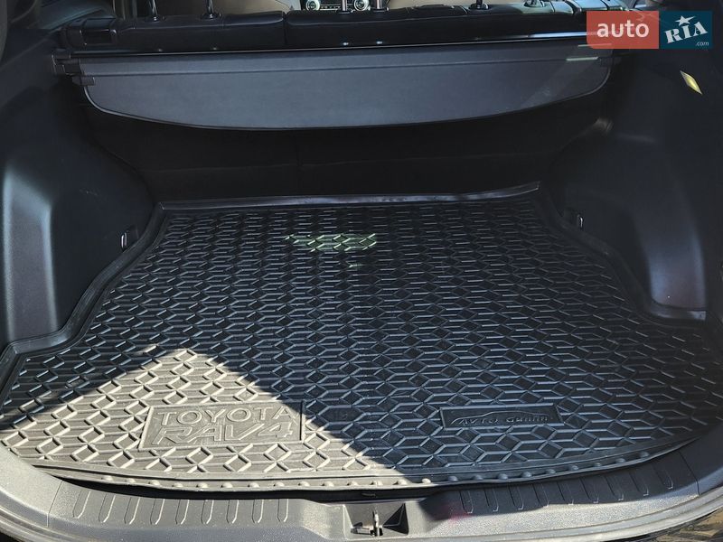 Внедорожник / Кроссовер Toyota RAV4 2022 в Виннице